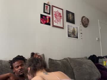 couple Sex Cam Girls That Love To Be On Top with gyysaint
