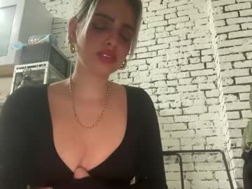 girl Sex Cam Girls That Love To Be On Top with bugssbonnie