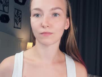 girl Sex Cam Girls That Love To Be On Top with fluttery_talk
