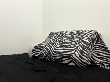 girl Sex Cam Girls That Love To Be On Top with arianna_the_innocent