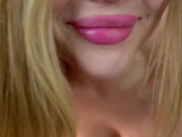 girl Sex Cam Girls That Love To Be On Top with blonde_n_law