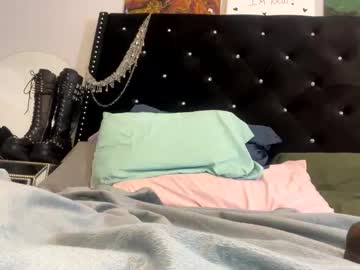 girl Sex Cam Girls That Love To Be On Top with shadowprincessxxx