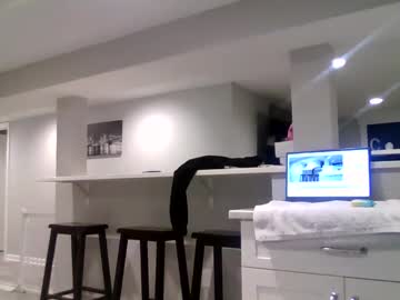 couple Sex Cam Girls That Love To Be On Top with justus1876