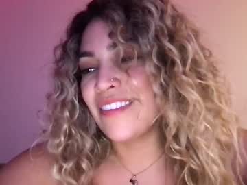 girl Sex Cam Girls That Love To Be On Top with michidee_
