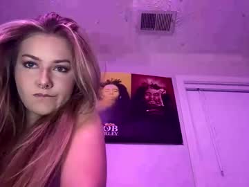 girl Sex Cam Girls That Love To Be On Top with amberlicioussss