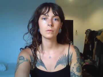 couple Sex Cam Girls That Love To Be On Top with pixiecatfairy