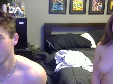 couple Sex Cam Girls That Love To Be On Top with alma2454