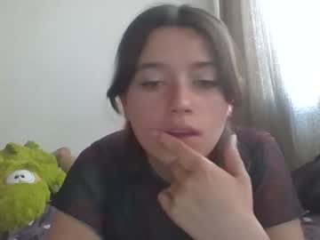 couple Sex Cam Girls That Love To Be On Top with dani_62