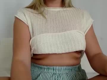 girl Sex Cam Girls That Love To Be On Top with innocentblonde789
