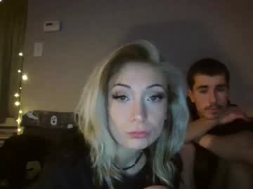 couple Sex Cam Girls That Love To Be On Top with miamimintbaby