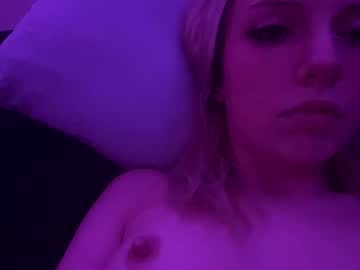 girl Sex Cam Girls That Love To Be On Top with sammiegirlll