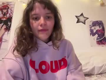 couple Sex Cam Girls That Love To Be On Top with pikawiii