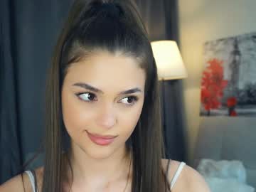 girl Sex Cam Girls That Love To Be On Top with zarabeamer