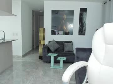 girl Sex Cam Girls That Love To Be On Top with fiorellasantamaria