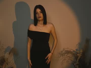 girl Sex Cam Girls That Love To Be On Top with tearsonarmor