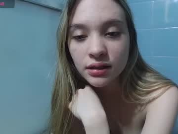 girl Sex Cam Girls That Love To Be On Top with pinklola31