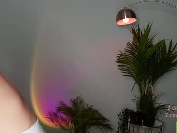 girl Sex Cam Girls That Love To Be On Top with evasaff