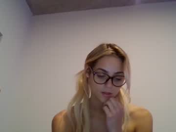 girl Sex Cam Girls That Love To Be On Top with heatherlovex